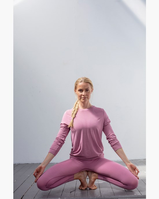 Yogatopp Balasana Bamboo Long Sleeve, Raspberry Pink - Run & Relax